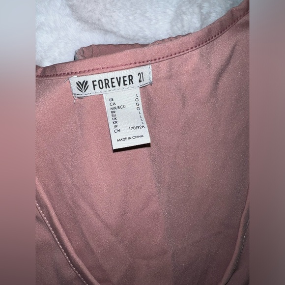 NWOT Forever 21 2pc Activewear set - Picture 10 of 10